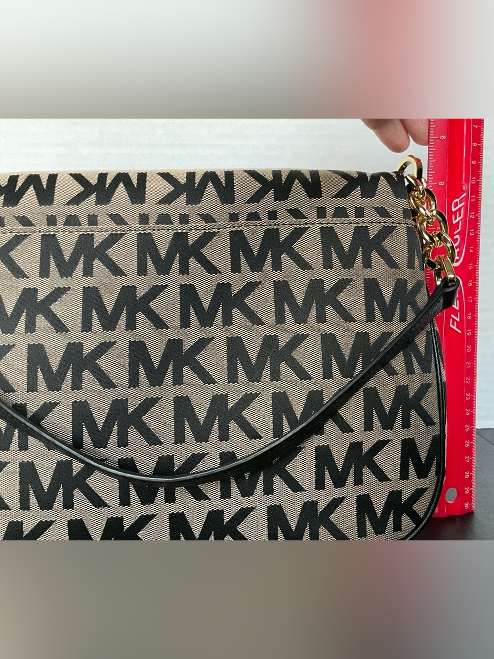 Michael Kors Jet Set Black/Tan MK Logo Crossbody Md Tassel Conv $258 - Picture 15 of 16